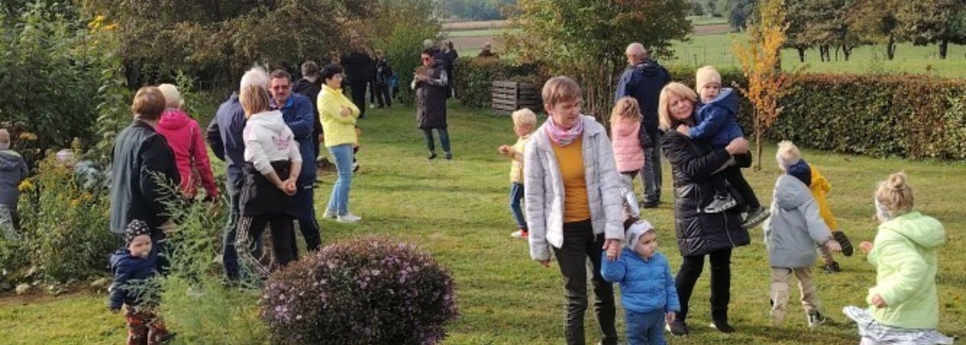 obvestila/DEDKI-IN-BABICE-10