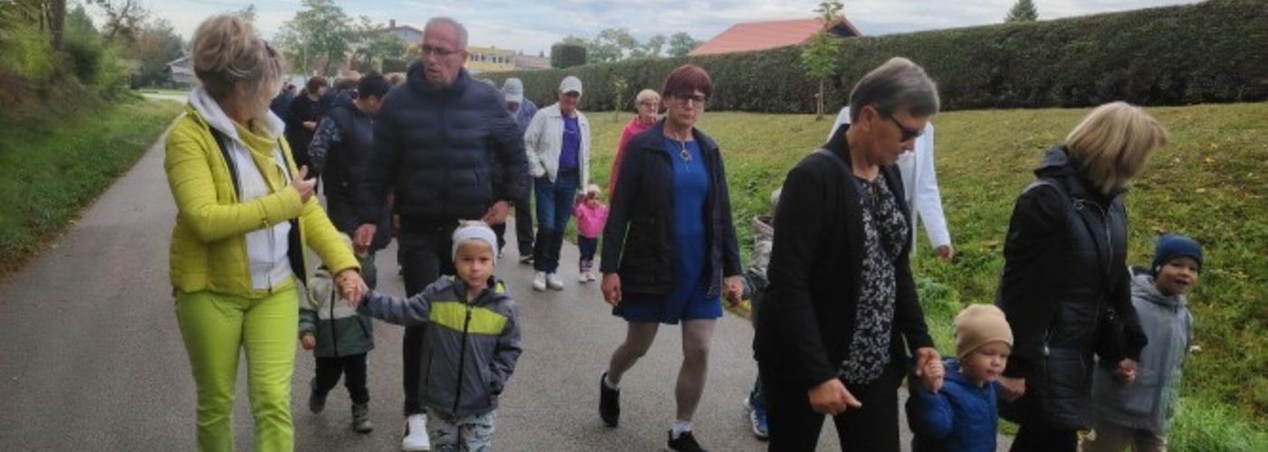 obvestila/DEDKI-IN-BABICE-11