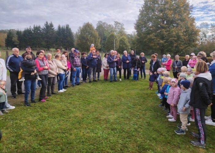 obvestila/DEDKI-IN-BABICE-2